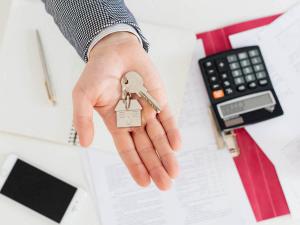 Taux assurance prêt immobilier 2019 : faut-il faire construire ?
