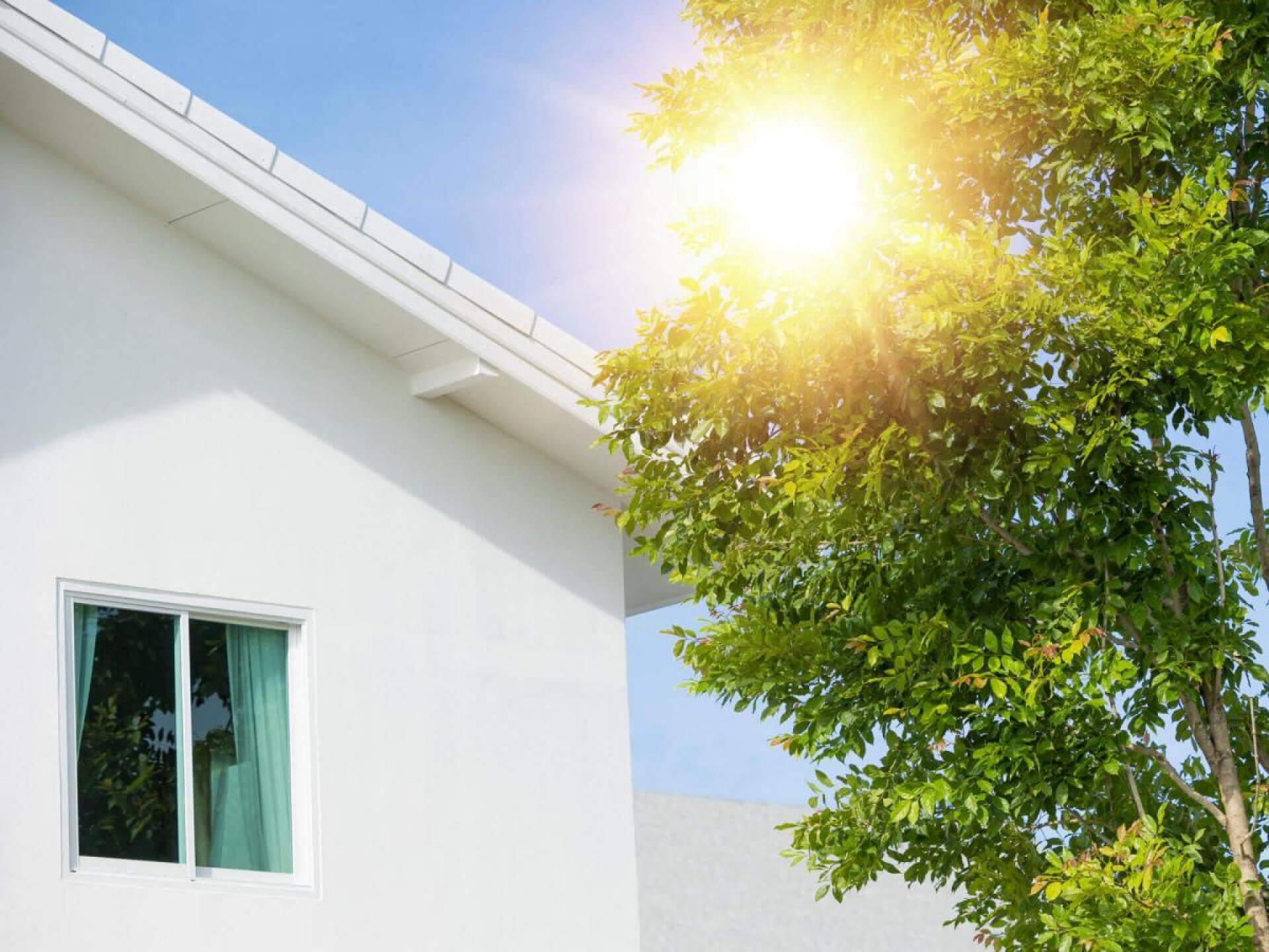 Comment optimiser l'ensoleillement de votre bien immobilier sans sacrifier le confort ?