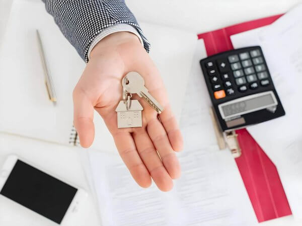 Taux assurance prêt immobilier 2019 : faut-il faire construire ?